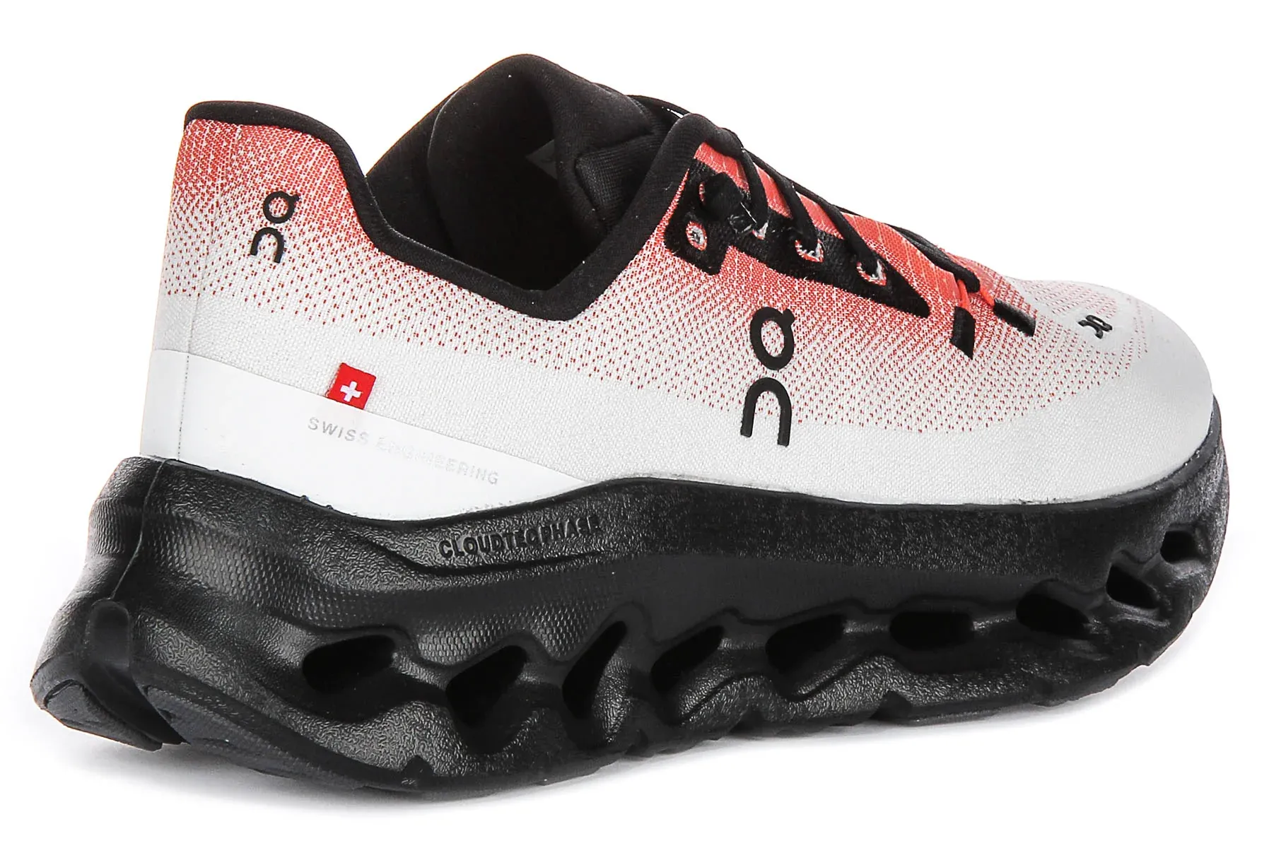 On Running Cloudtilt In White Black For Women - Image 3